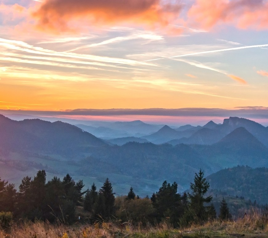 jesienny zachód słońca w Pieninach