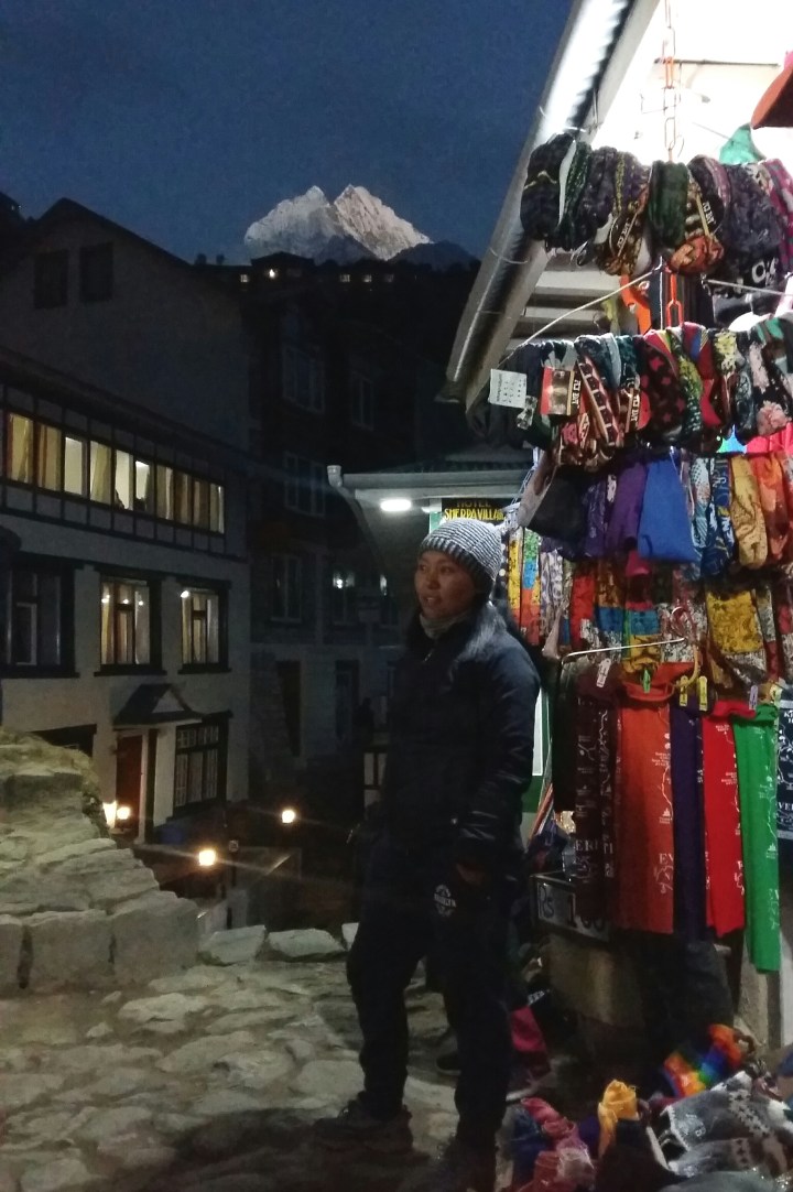 Thamserku, Namche Bazar