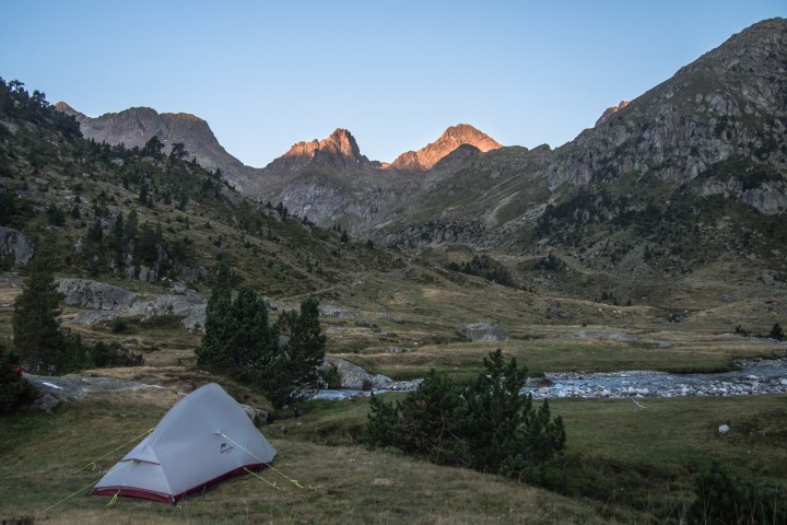 Pireneje, Marcadau, Wallon, namiot, biwak, trekking, szlaki