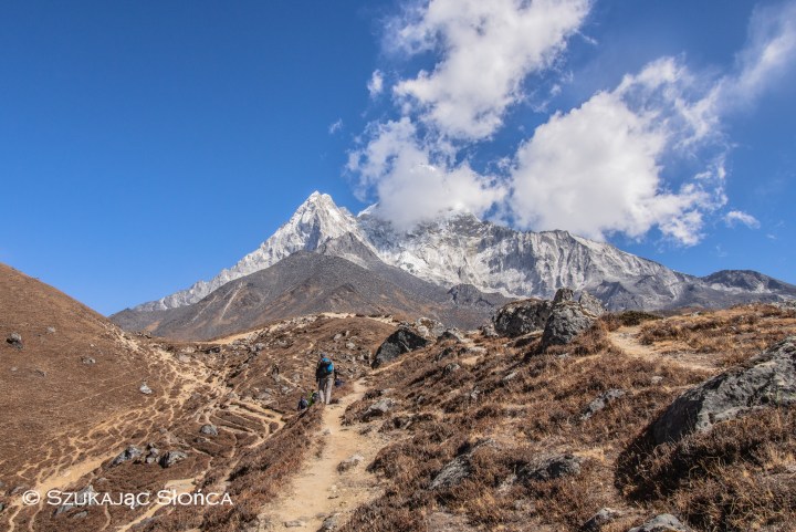 Ama Dablam BC szlak trekking Himalaje