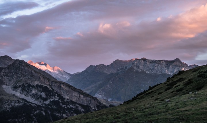 Vignemale wschód słońca Pireneje